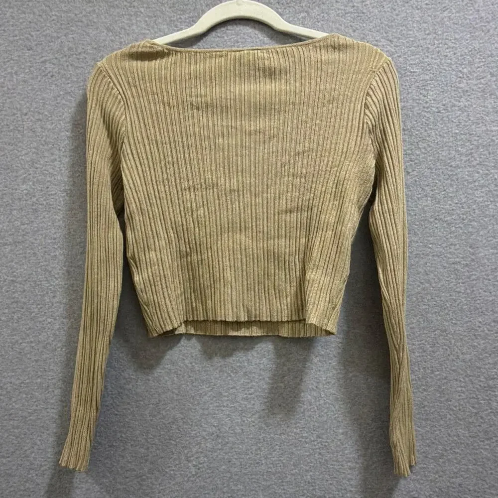 H&M Divided Women’s M Beige Ribbed Knit Scoop Neck Long Sleeve Crop Pullover